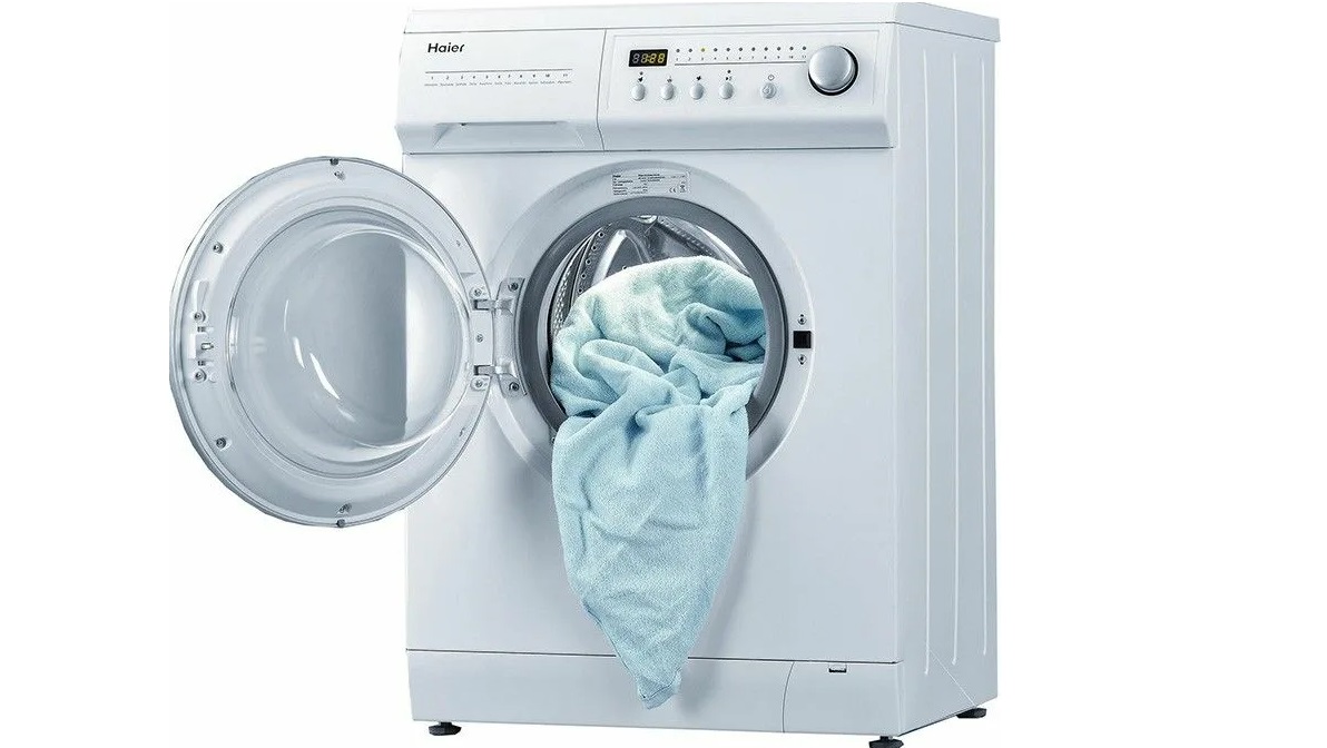 laundry in Haier washing machine