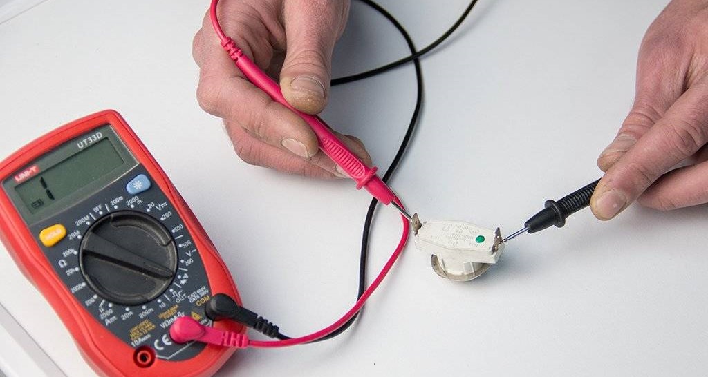 temperatuursensor controleren met een multimeter