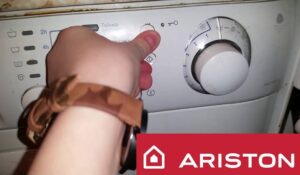 How to start a spin cycle on an Ariston washing machine