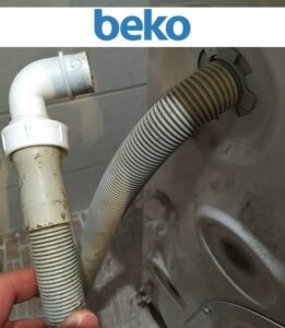 Substitució de la mànega de desguàs en una rentadora Beko